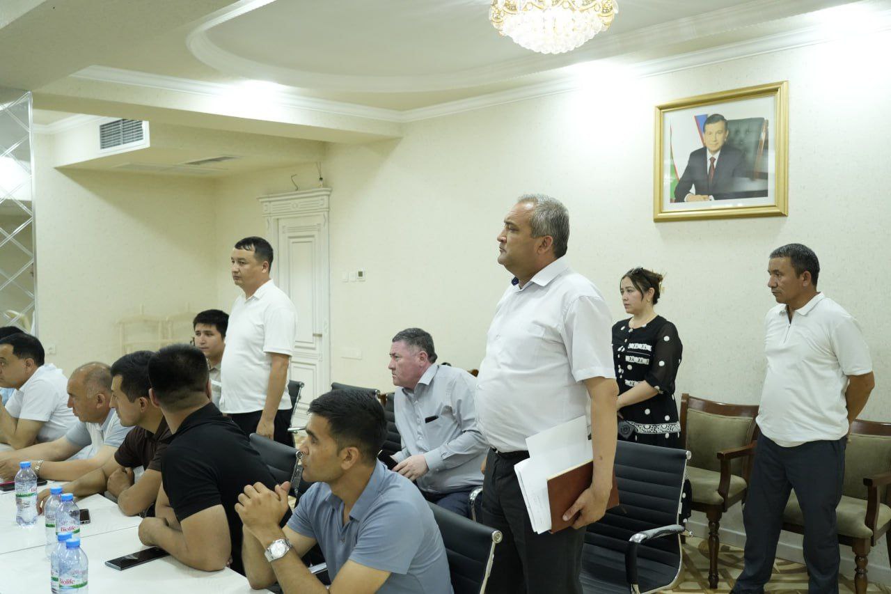 Namangan viloyatida "64-Xalqaro gullar festivali"ga tayyorgarlik ko'rish maqsadida OTMlar bilan hamkorlikda volontyor guruhlarni shakillantirish yuzasidan tashkiliy nazorat yig'ilishi bo'lib o'tdi